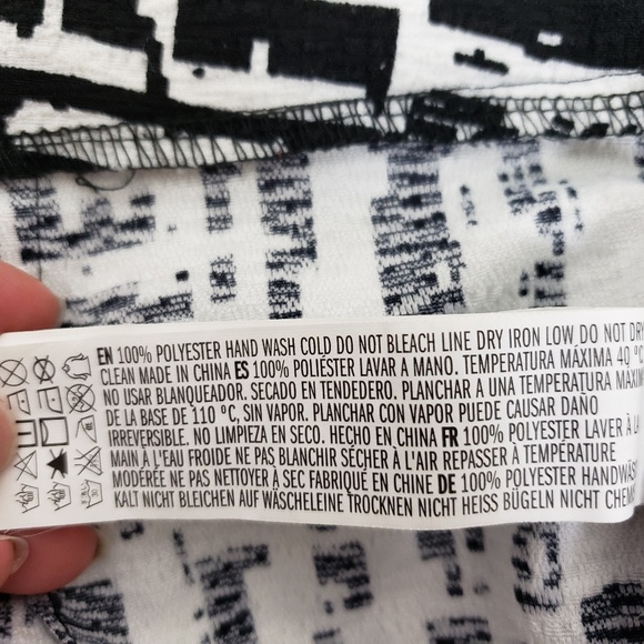 FOREVER 21 print mini shorts - Picture 8 of 8